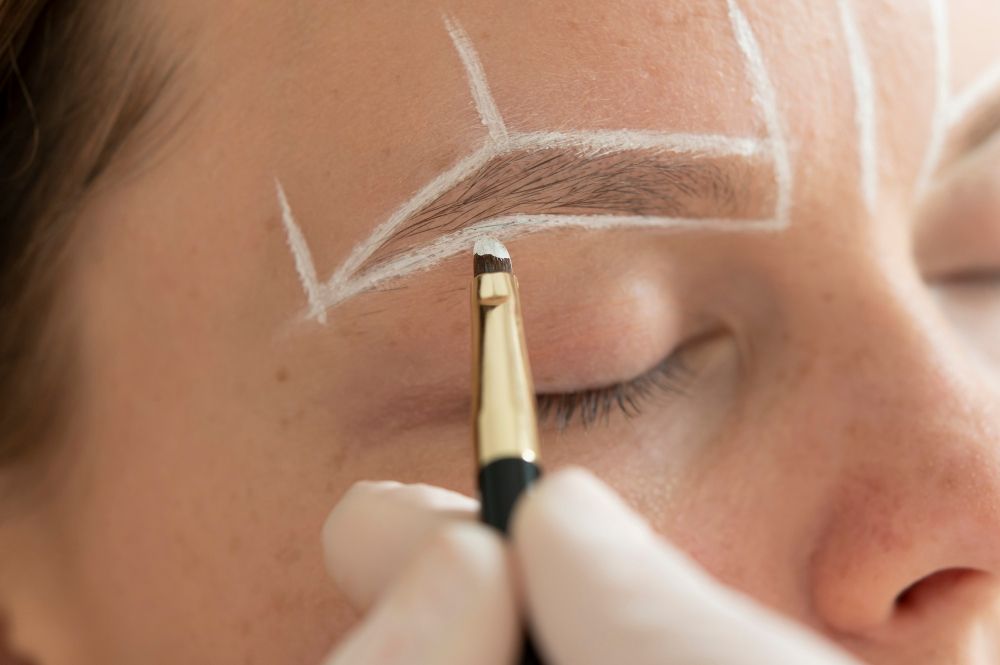 Jak wyznaczyć kształt brwi