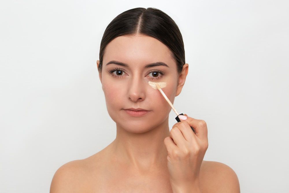 Korektor pod oczy jak nakładać